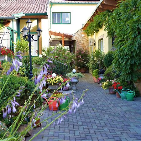 Ferienwohnung Koppi Pamhagen Exterior foto